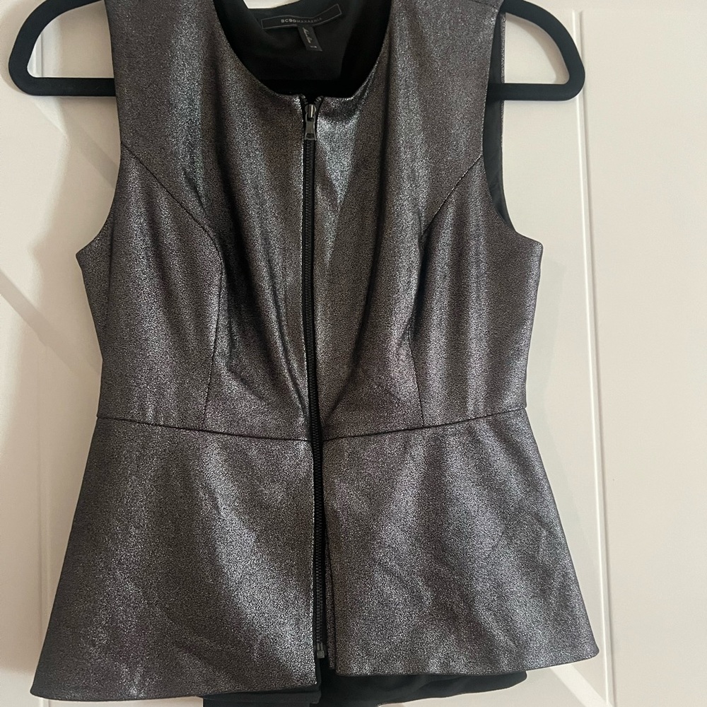 Metallic gray/black peplum adorable top